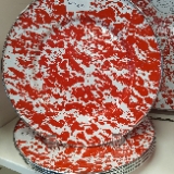 Golden Rabbit Red Swirl Collection 8.5" Sandwich Plate