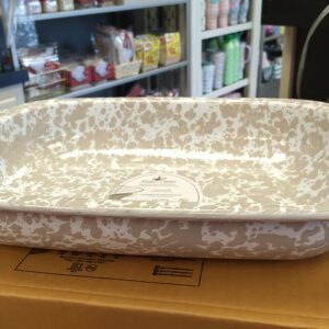 Golden Rabbit Enamelware Baking Pan in Taupe Swirl