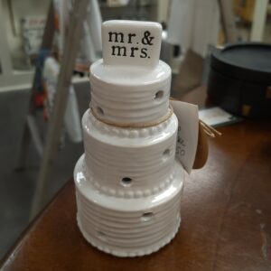 Mudpie Light Up Wedding Cake